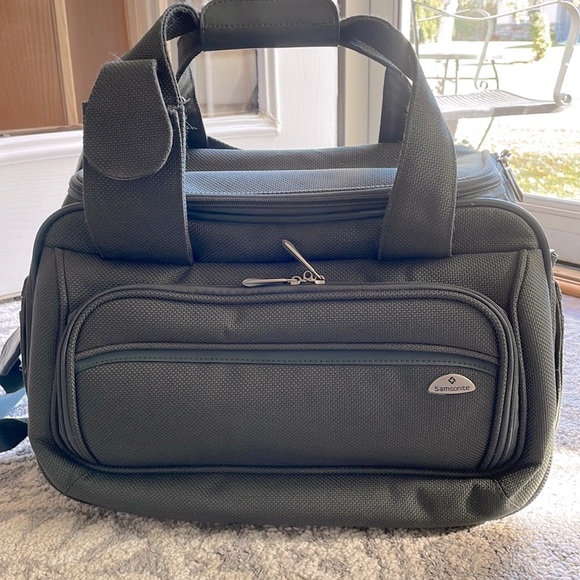 Samsonite Bags Samsonsite Carry On Bag Olive Green Poshmark